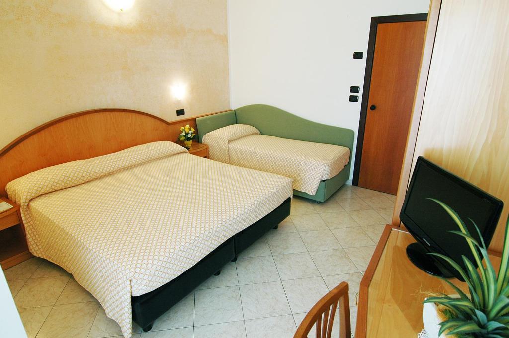 Hotel Adele Bellaria-Igea Marina Exterior foto