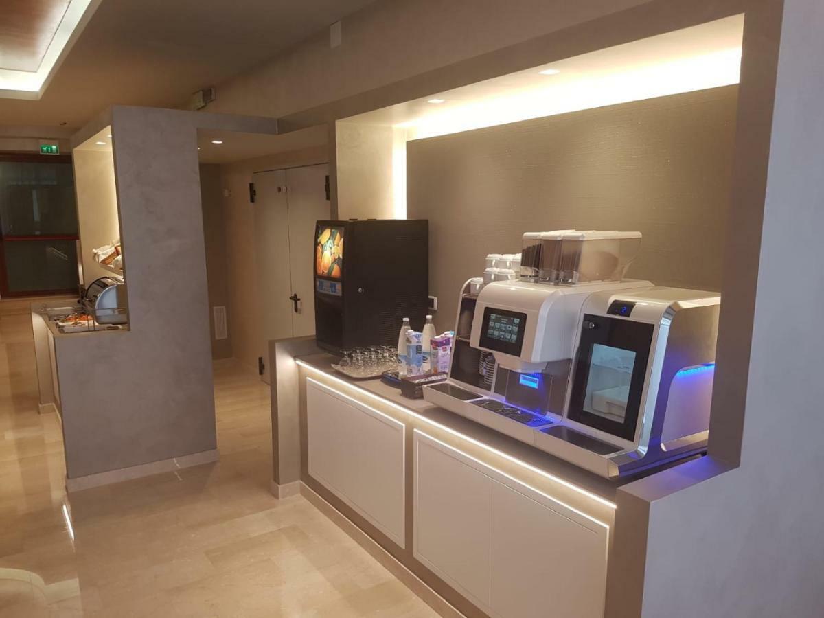 Hotel Adele Bellaria-Igea Marina Exterior foto